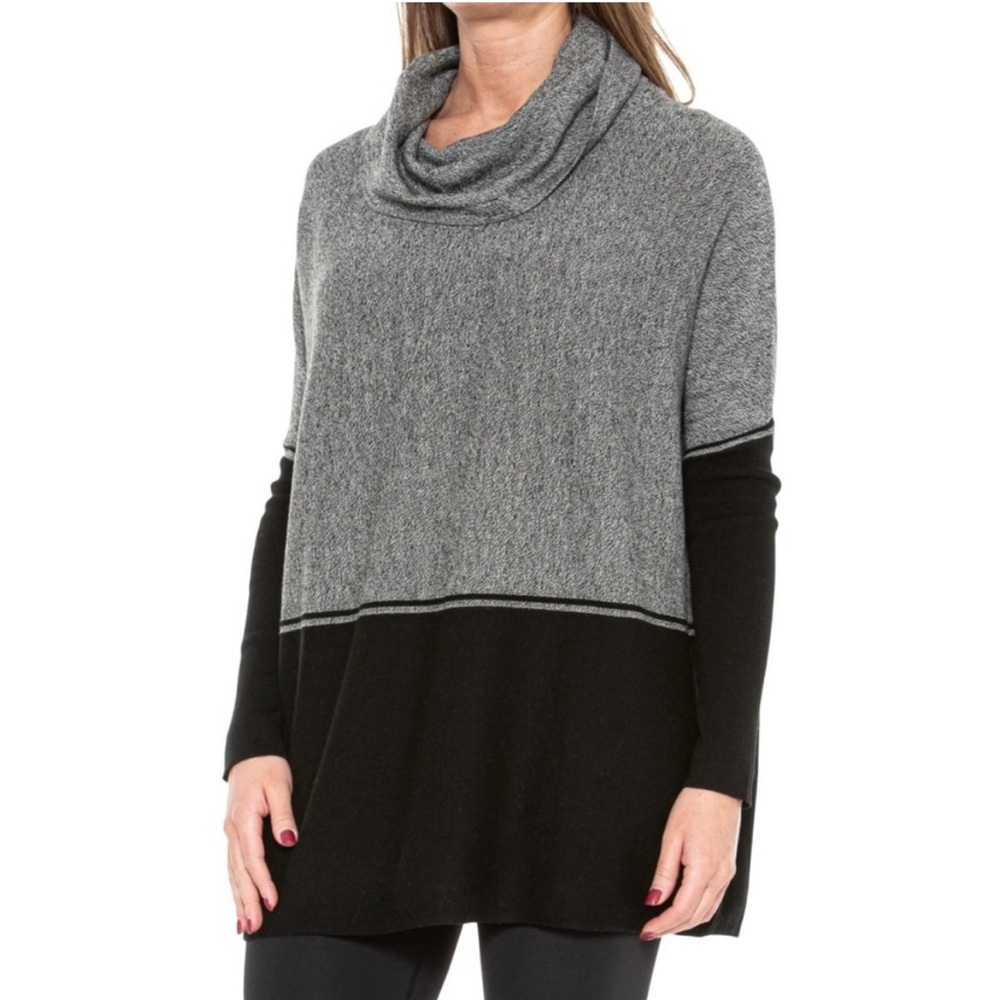 Smartwool Edgewood Black Gray Cowl Neck Oversized Poncho Sweater Medium